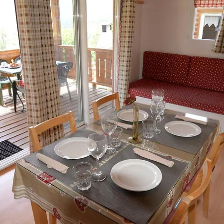Camping Cadi Vacances * Gosol